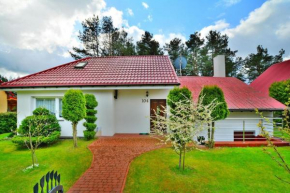Spacious cottage, idyllic right on the lake, Spore Szczecinek